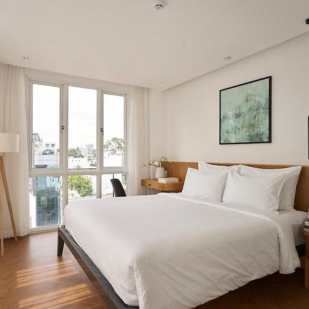 M Village Hotel Hai Ba Trung Хошимин Экстерьер фото