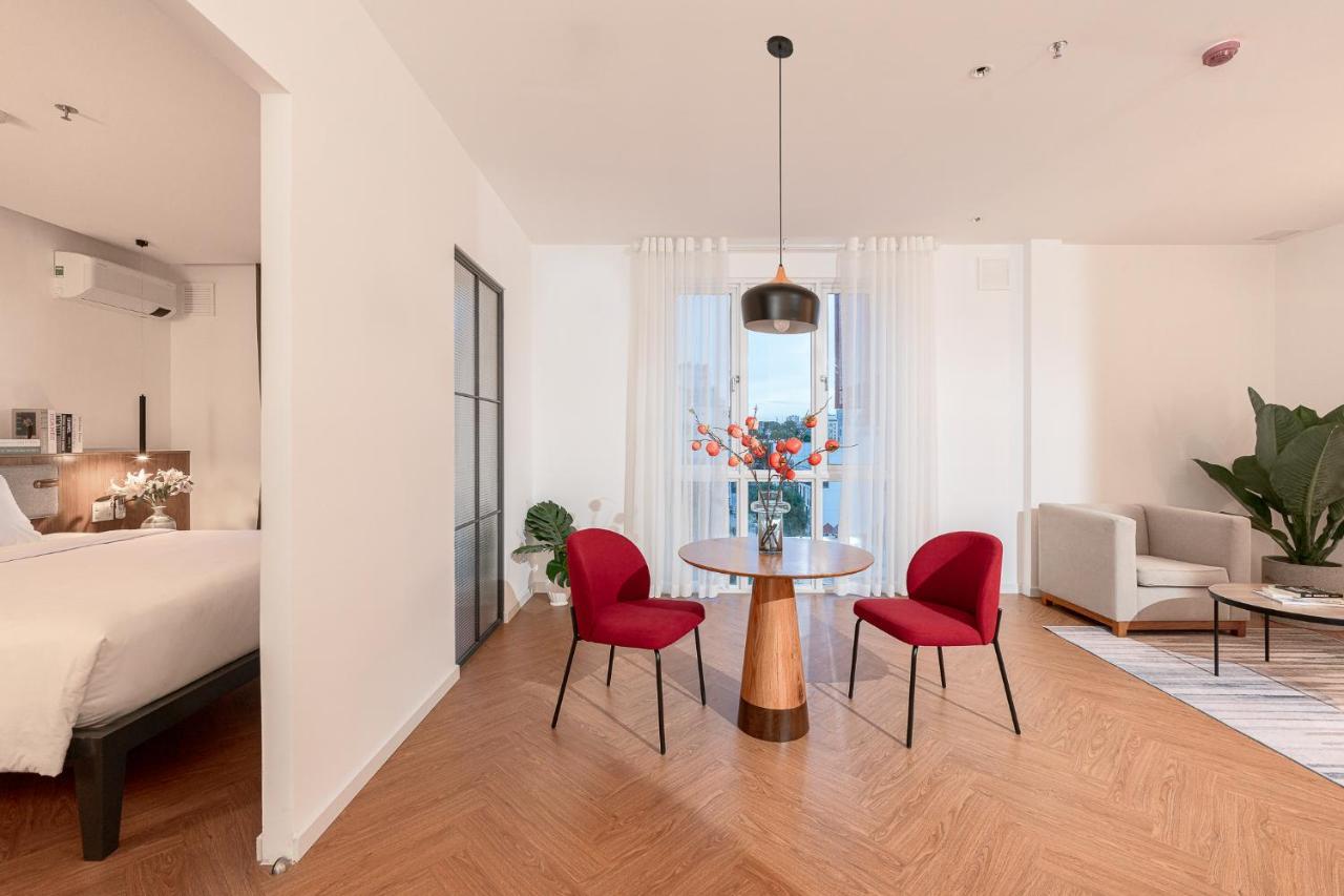 M Village Hotel Hai Ba Trung Хошимин Экстерьер фото